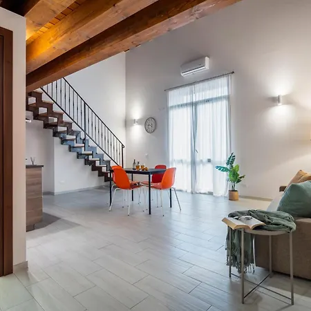 Open Sicily Homes - Near The Train Station Apartmanhotel