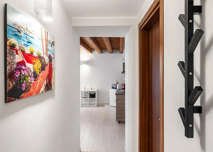 Open Sicily Homes - Near The Train Station Aparthotel