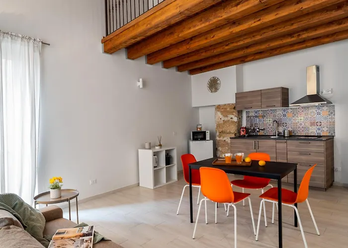 Open Sicily Homes - Near The Train Station 4*